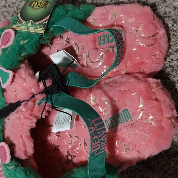 Wicked Plush Platform Women Slippers 9/10 - Picture 4 of 6